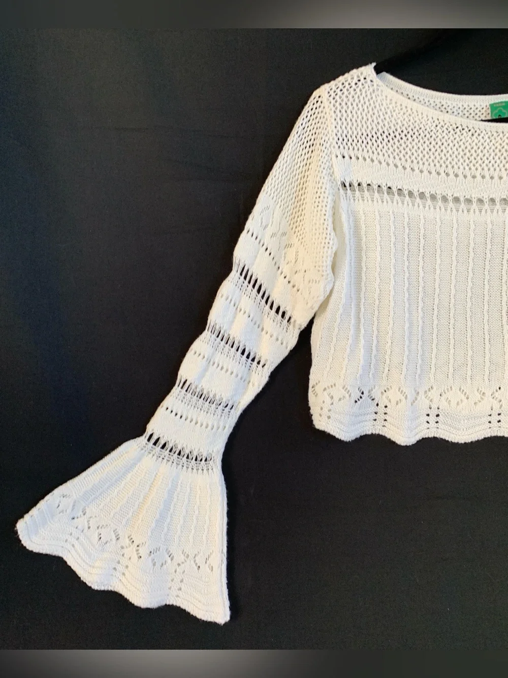 FARM RIO open crochet crop top with flared long sleeves white -size M